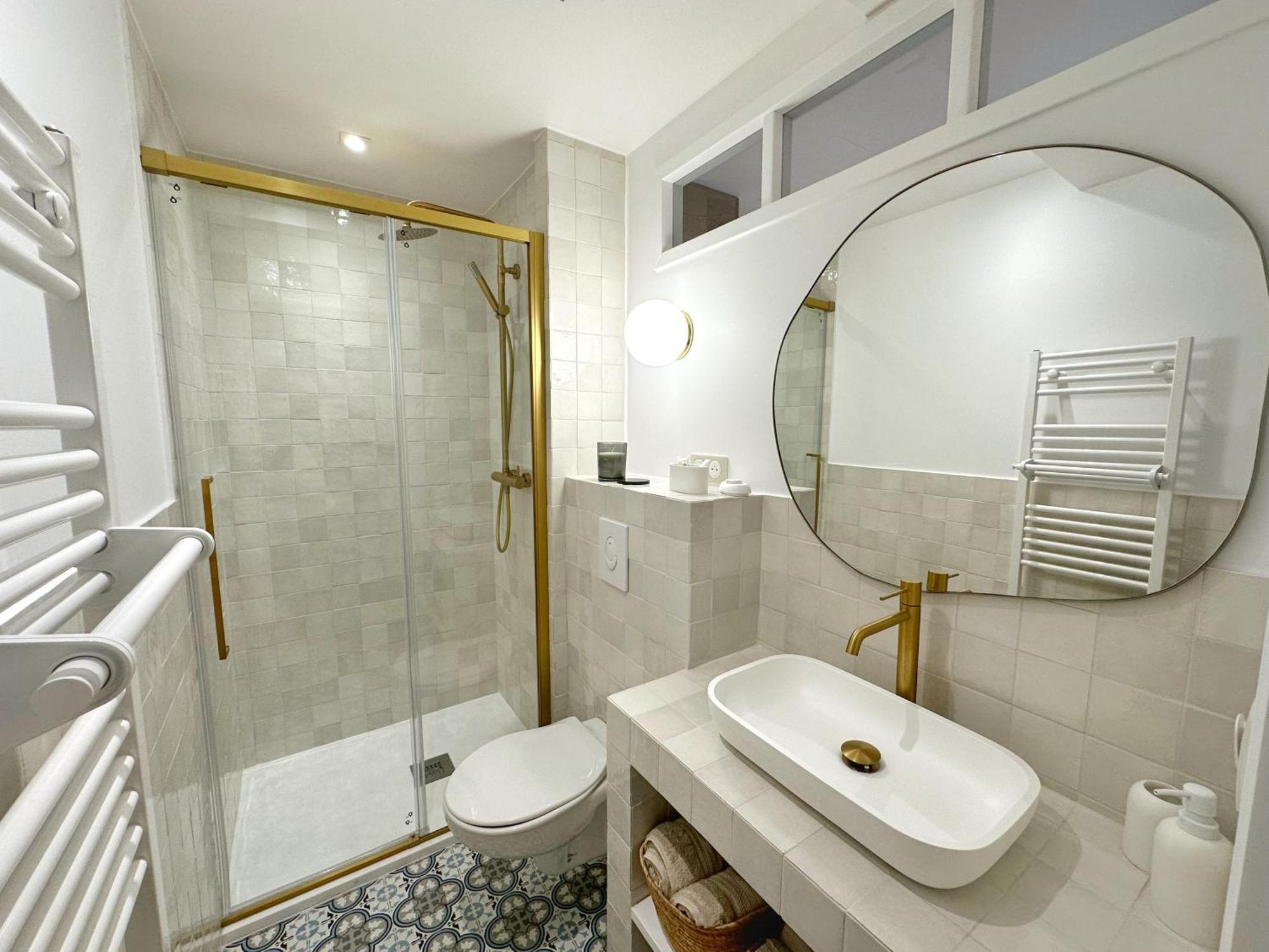La Maison Cavet 5 Appartements De Standing Au Coeur Du Village 사나리쉬르메르 외부 사진