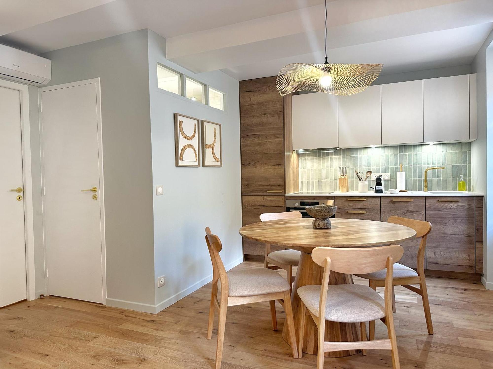 La Maison Cavet 5 Appartements De Standing Au Coeur Du Village 사나리쉬르메르 외부 사진