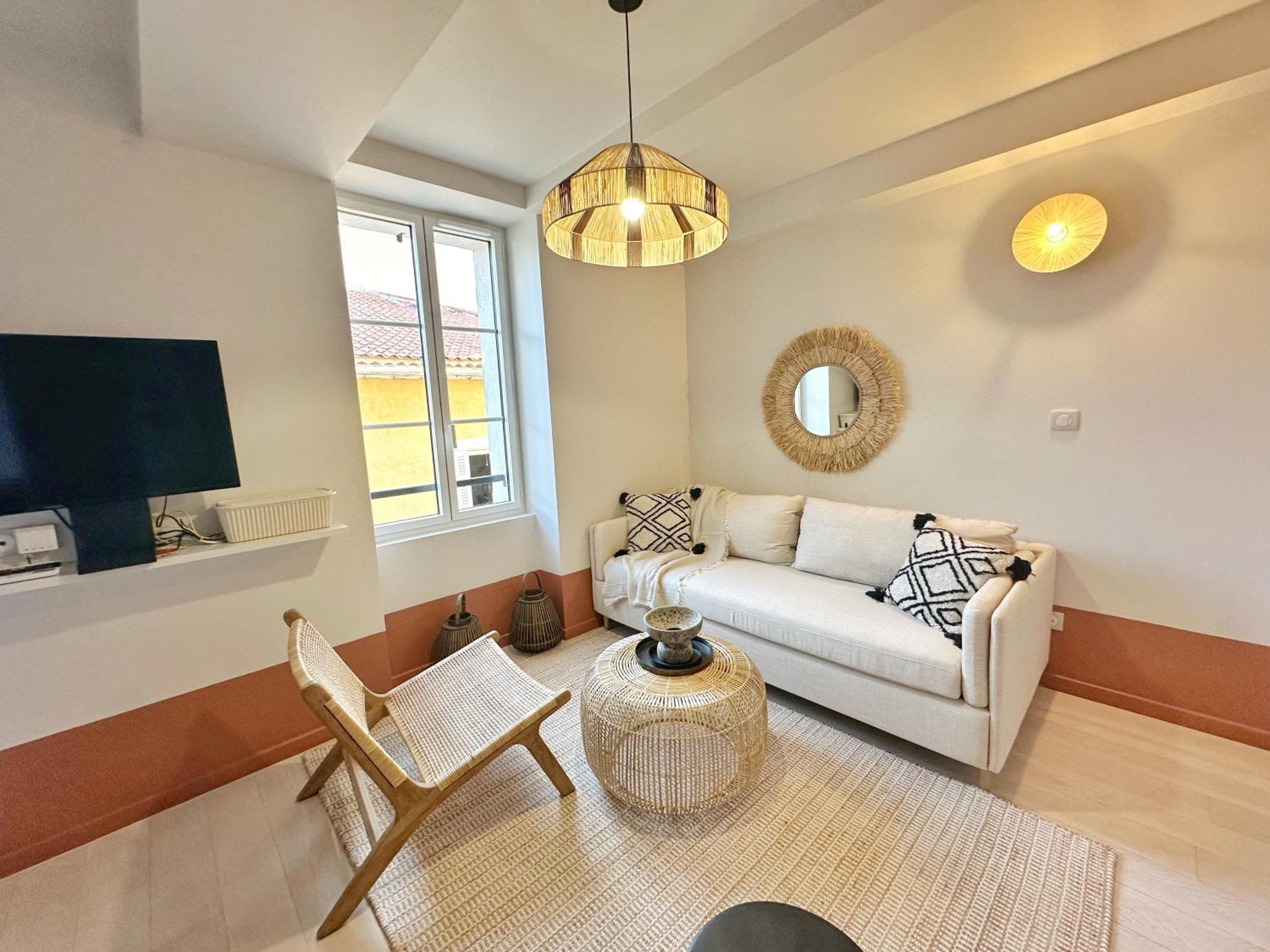 La Maison Cavet 5 Appartements De Standing Au Coeur Du Village 사나리쉬르메르 외부 사진