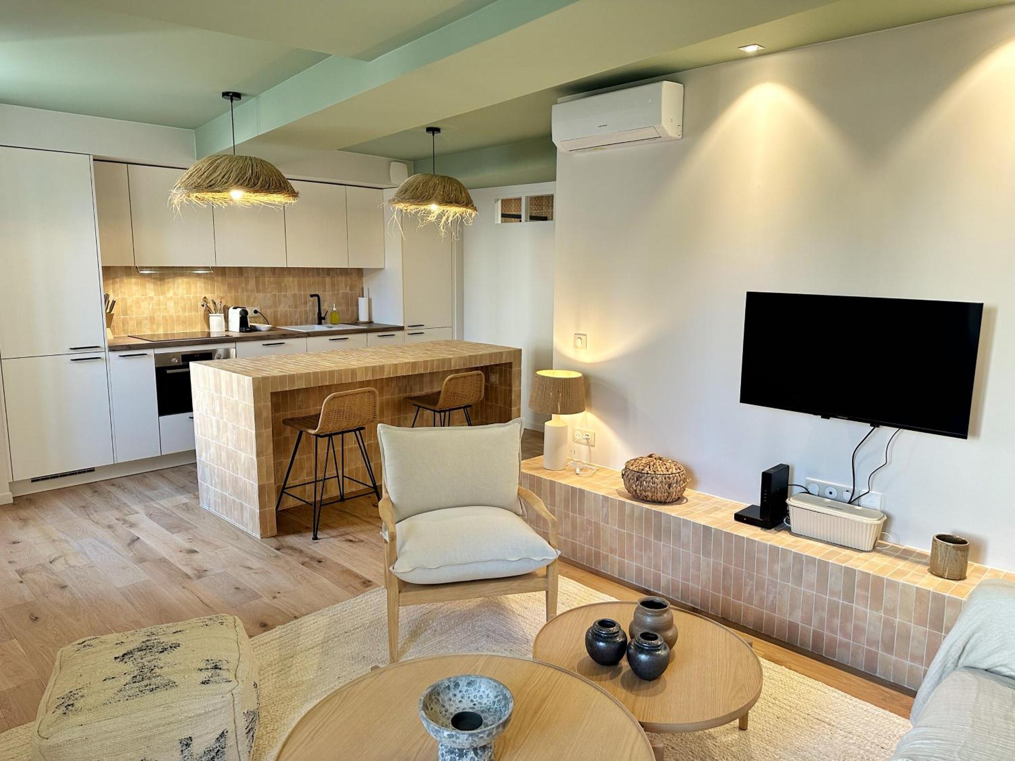 La Maison Cavet 5 Appartements De Standing Au Coeur Du Village 사나리쉬르메르 외부 사진